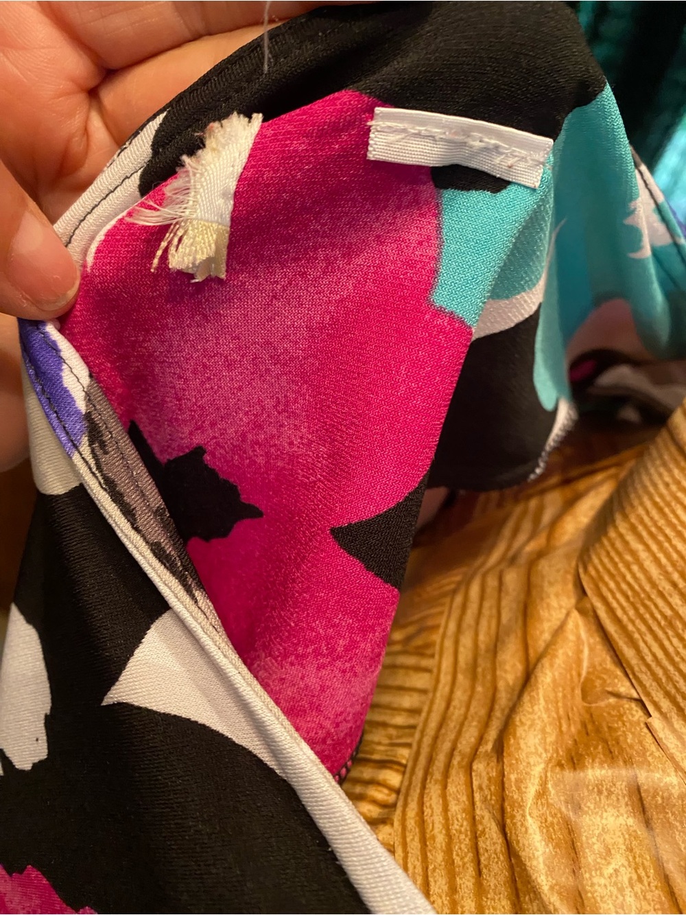 Source Unknown Floral Scoop Neck Blouse in White, Black, Pink, Purple, Teal - Picture 4 of 4